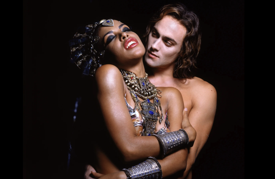 Queen of the Damned, Aaliyah and Stuart Townsend